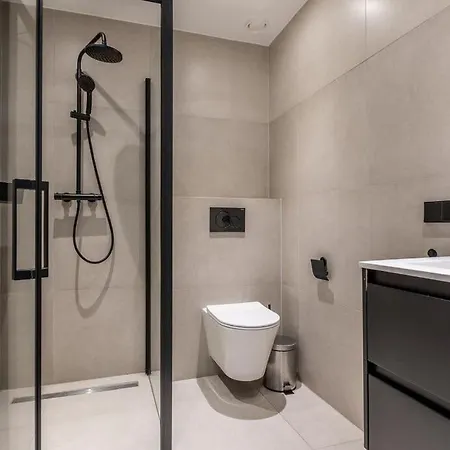 Bright Ground-floor With Garden Apartment Rotterdam