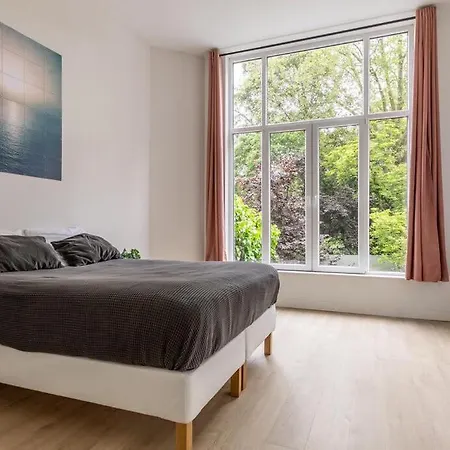 Apartment Bright Ground-floor With Garden