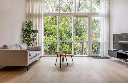 Bright Ground-floor With Garden