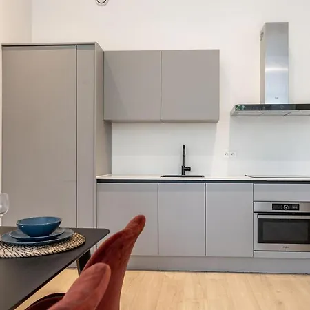 Bright Ground-floor With Garden * Rotterdam